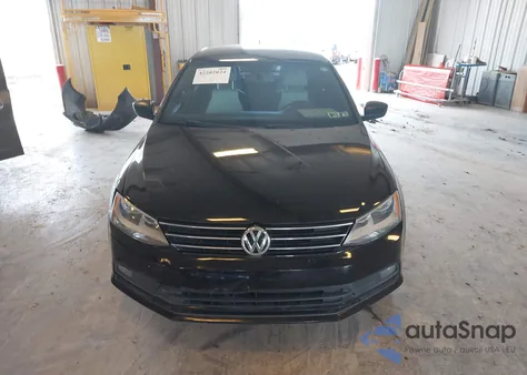 2015 Volkswagen Jetta 1.8T Sport z USA, uszkodzony, nr VIN 3VWD17AJ7FM415950